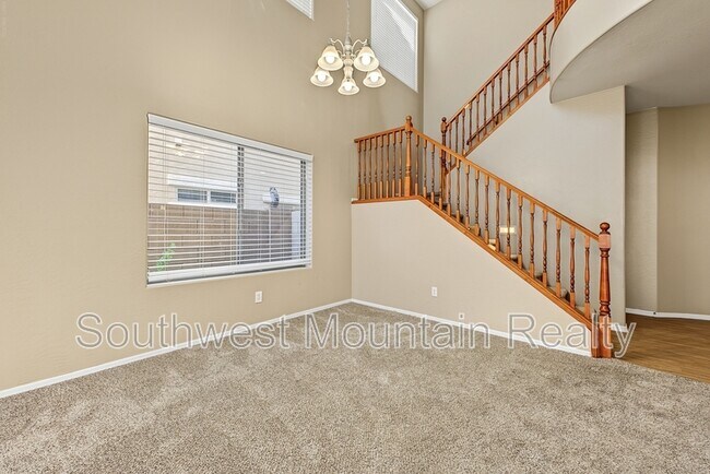 Building Photo - 2346 N Monticello Dr