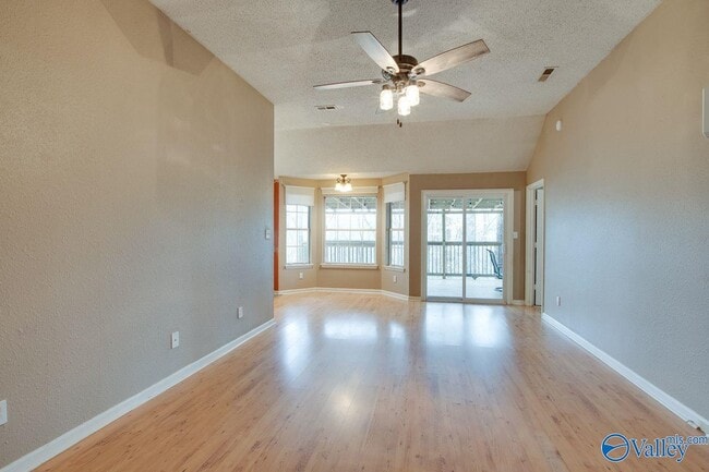 Building Photo - 143 Rebecca Pines Dr