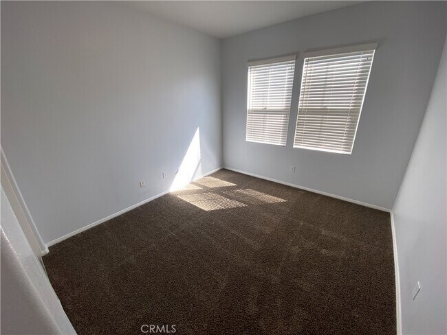 Building Photo - 15651 Vista Way