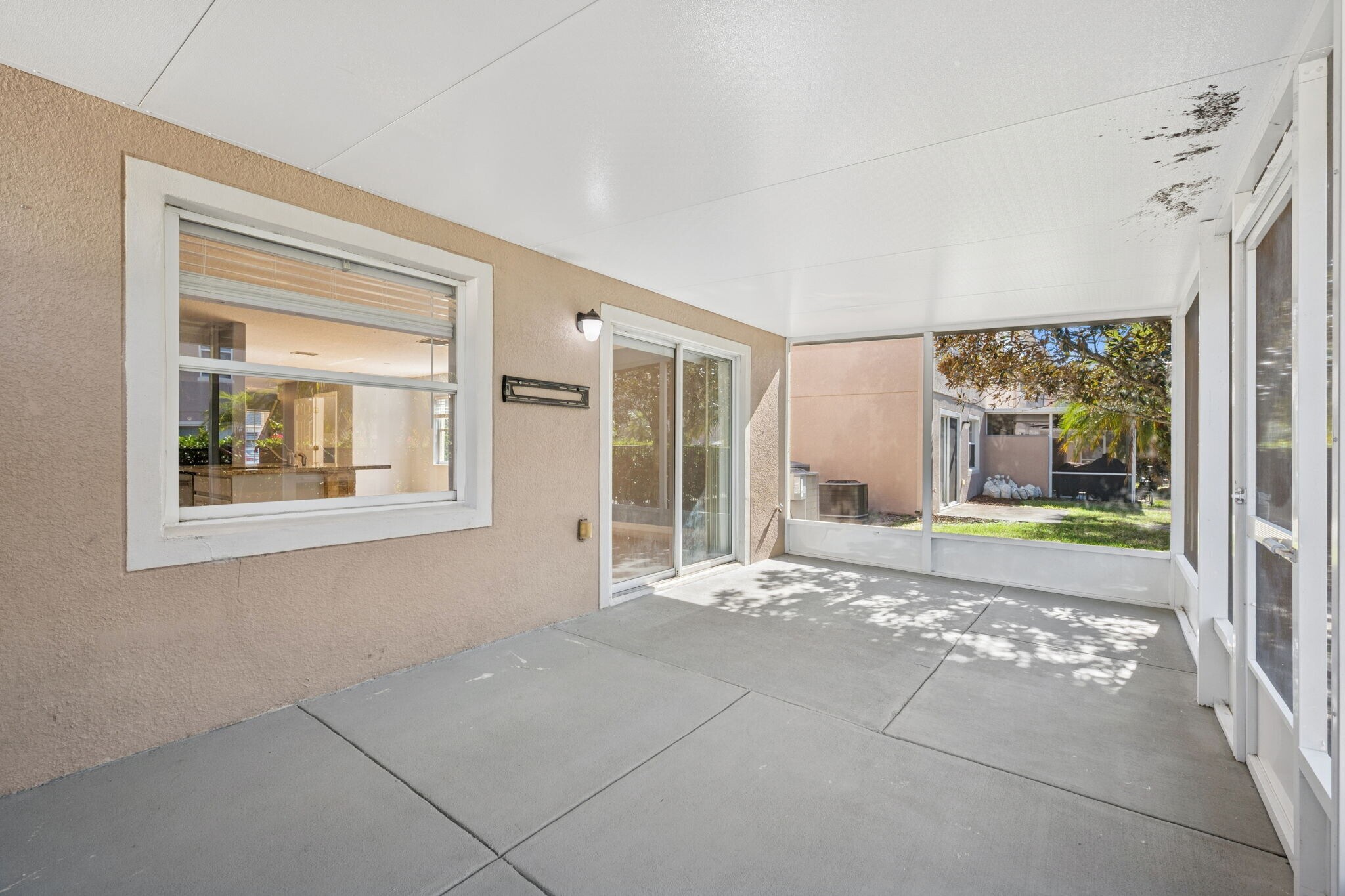 Building Photo - 2825 Cliffe Ct