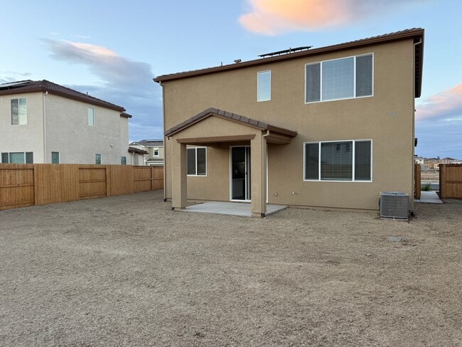 Building Photo - 4 BD 3 BATH HOME BRAND NEW IN PLUMAS LAKE