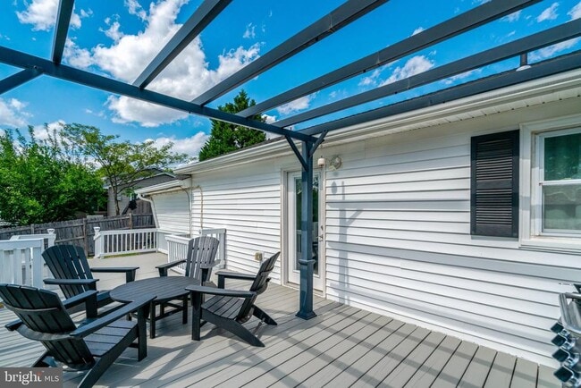 Building Photo - 6510 Carriage Dr
