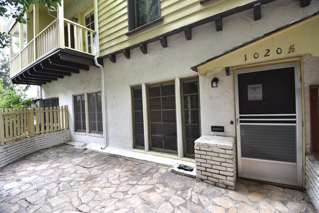 Building Photo - 1008 Orange Grv Ave