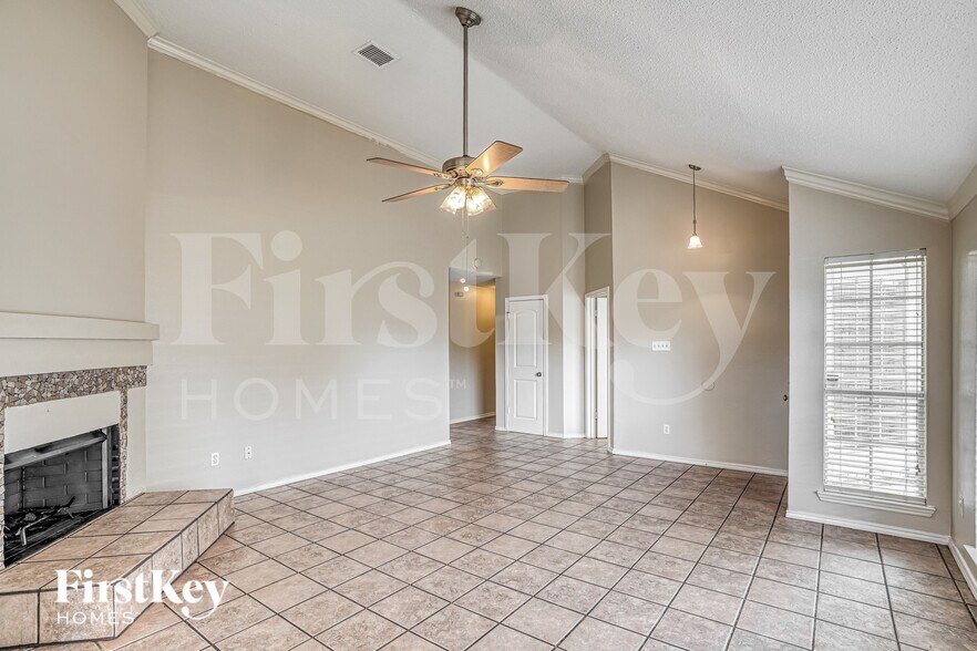 Building Photo - 18614 Seaton Dr