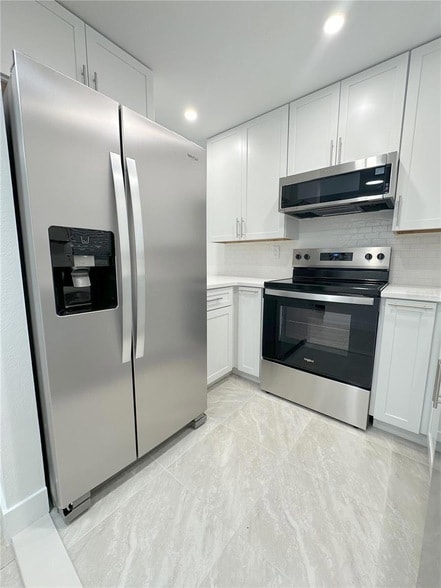 Building Photo - 3221 White Ibis Ct
