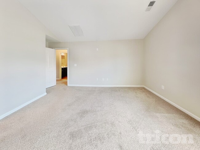 Building Photo - 747 Markham Cir