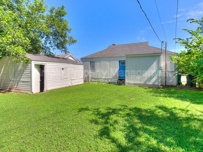 Building Photo - 3208 NW 29th St