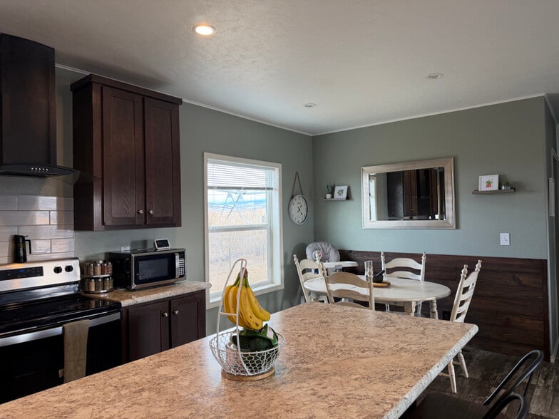 Building Photo - 4017 State Hwy 284