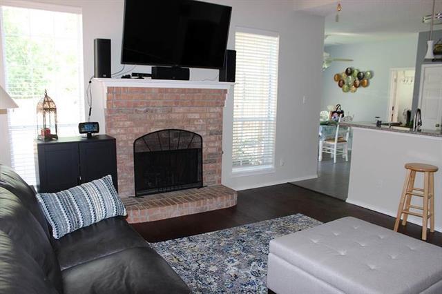 Building Photo - 2213 Ellis Dr