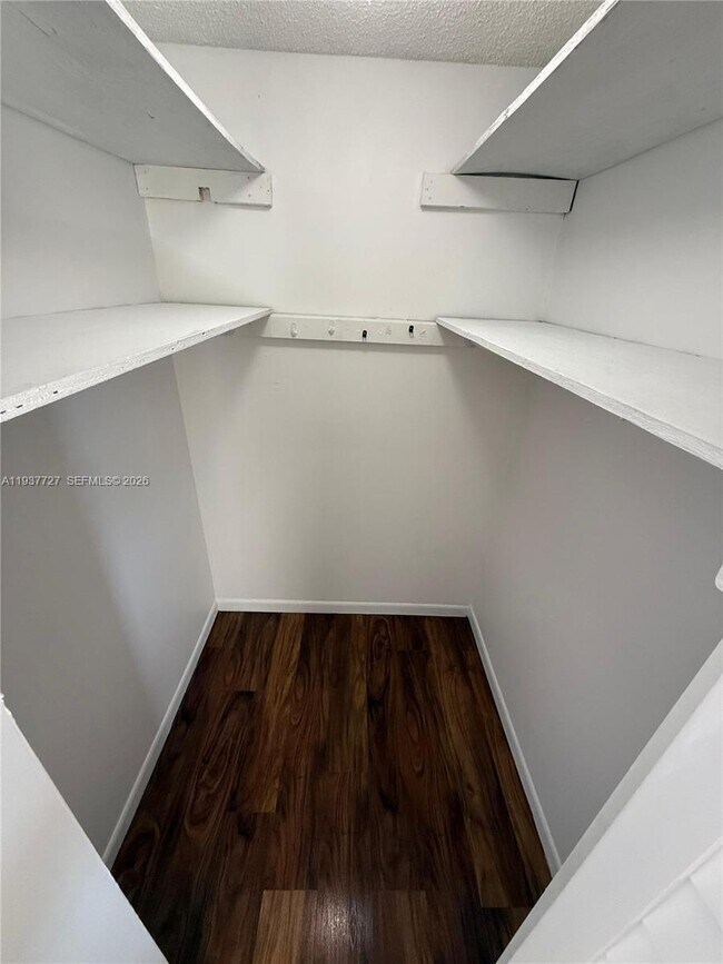 Building Photo - 5817 Blueberry Ct