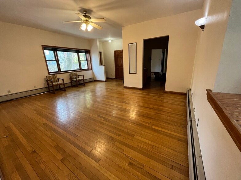 Building Photo - 365 Hamilton St