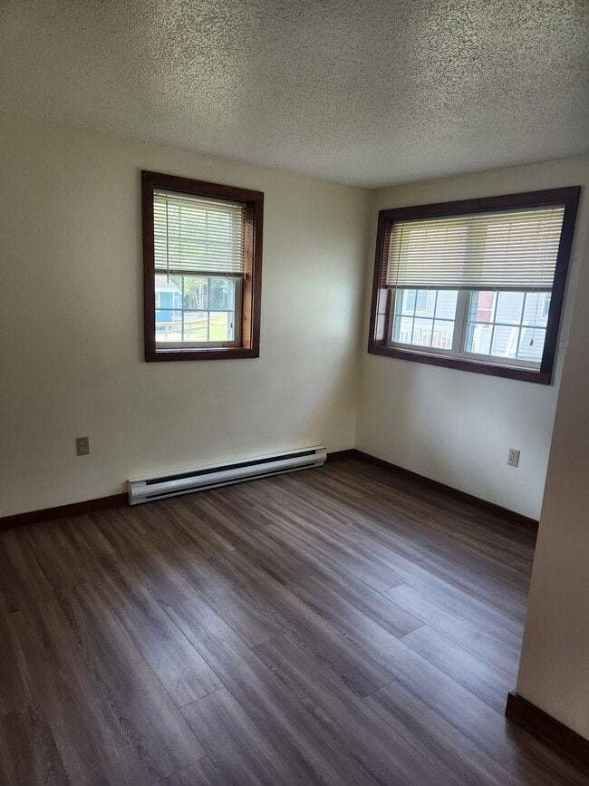 Building Photo - 80 Noyes Rd