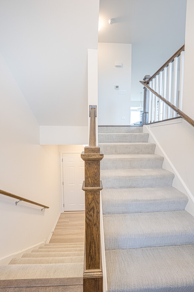 Building Photo - 4449 Monroe Ct