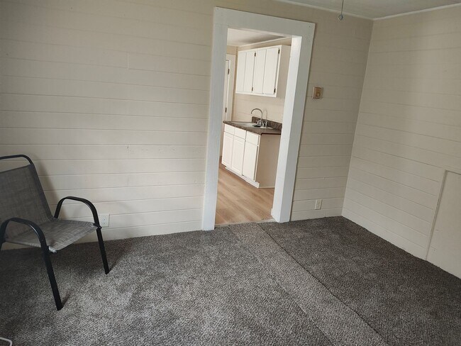 Building Photo - 2 Bedrooms, 1 Bathroom - House in Rome!
