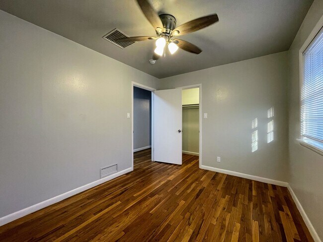 Building Photo - Your Perfect Ranch-Style Retreat – Big Spring’s Best-Kept Secret!