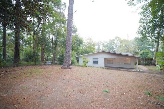 Building Photo - Cozy 3 bedroom 2 bath home