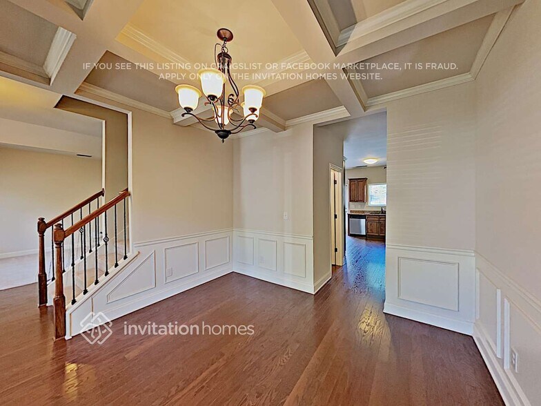 Building Photo - 193 Fairway Dr