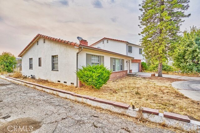 Building Photo - 2751 Batson Ave
