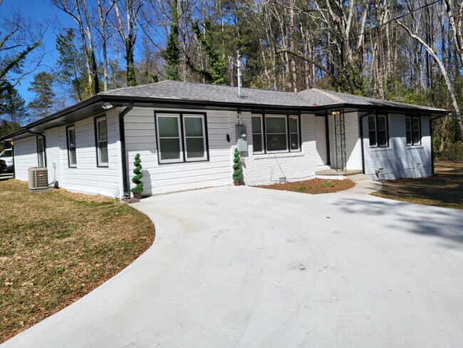 Building Photo - 369 Crane Dr