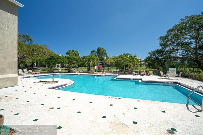 Building Photo - 1705 Palm Cove Blvd