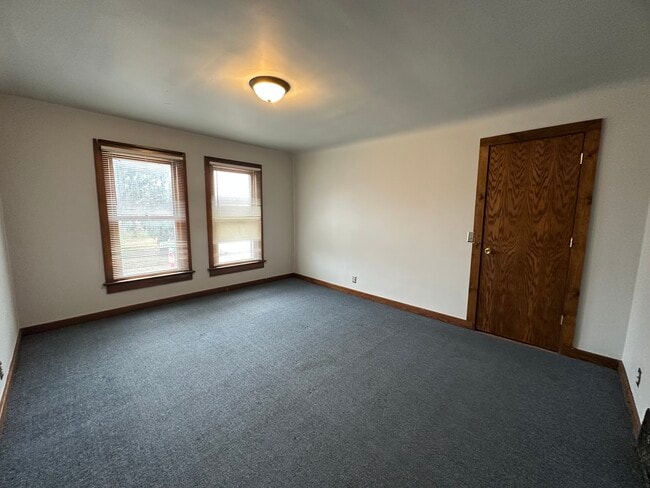 Building Photo - 101 S Buchanan St