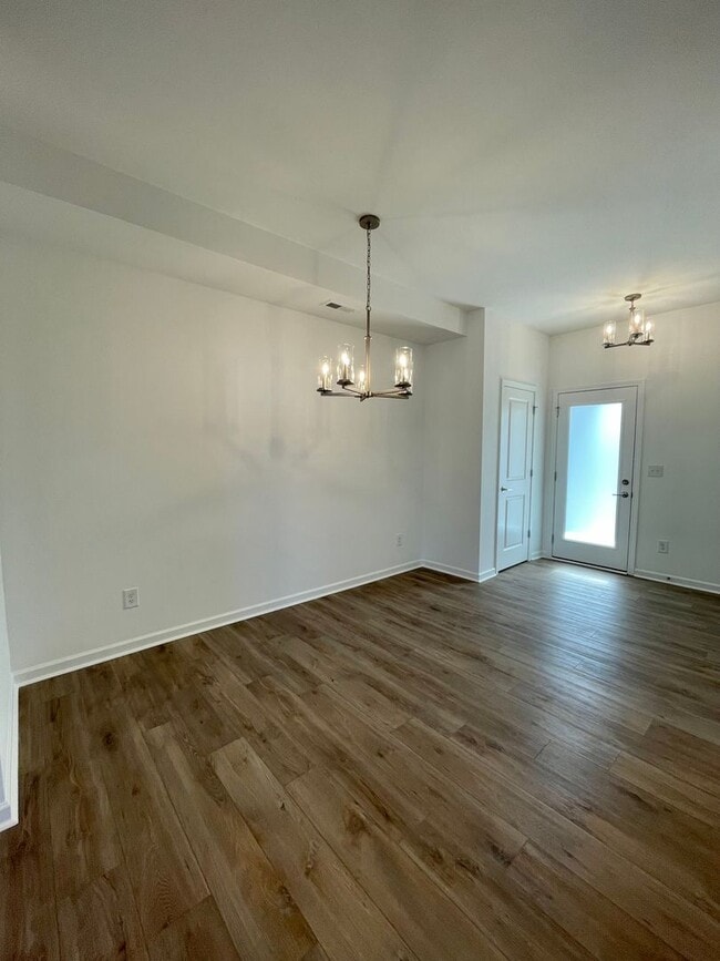 Building Photo - 3BR/2BA Townhome in Popular Pringle Towns