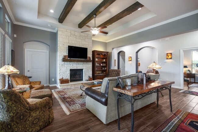 Building Photo - 22028 Cross Timbers Bnd