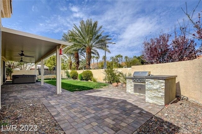 Building Photo - 1842 Bogey Way