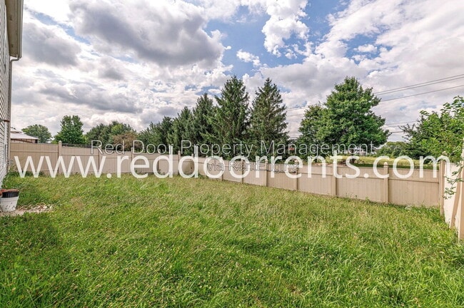 Building Photo - 12419 Deerview Dr