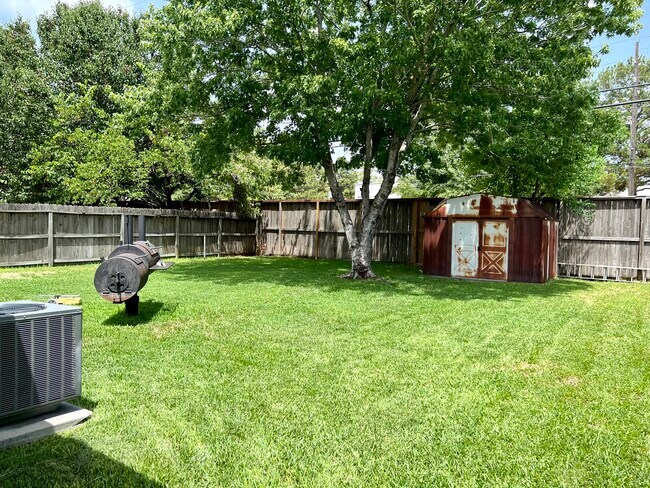 Building Photo - 3702 Echo Grove Ln