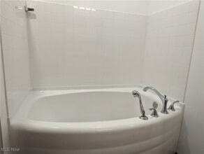 Building Photo - 13807 Equestrian Dr