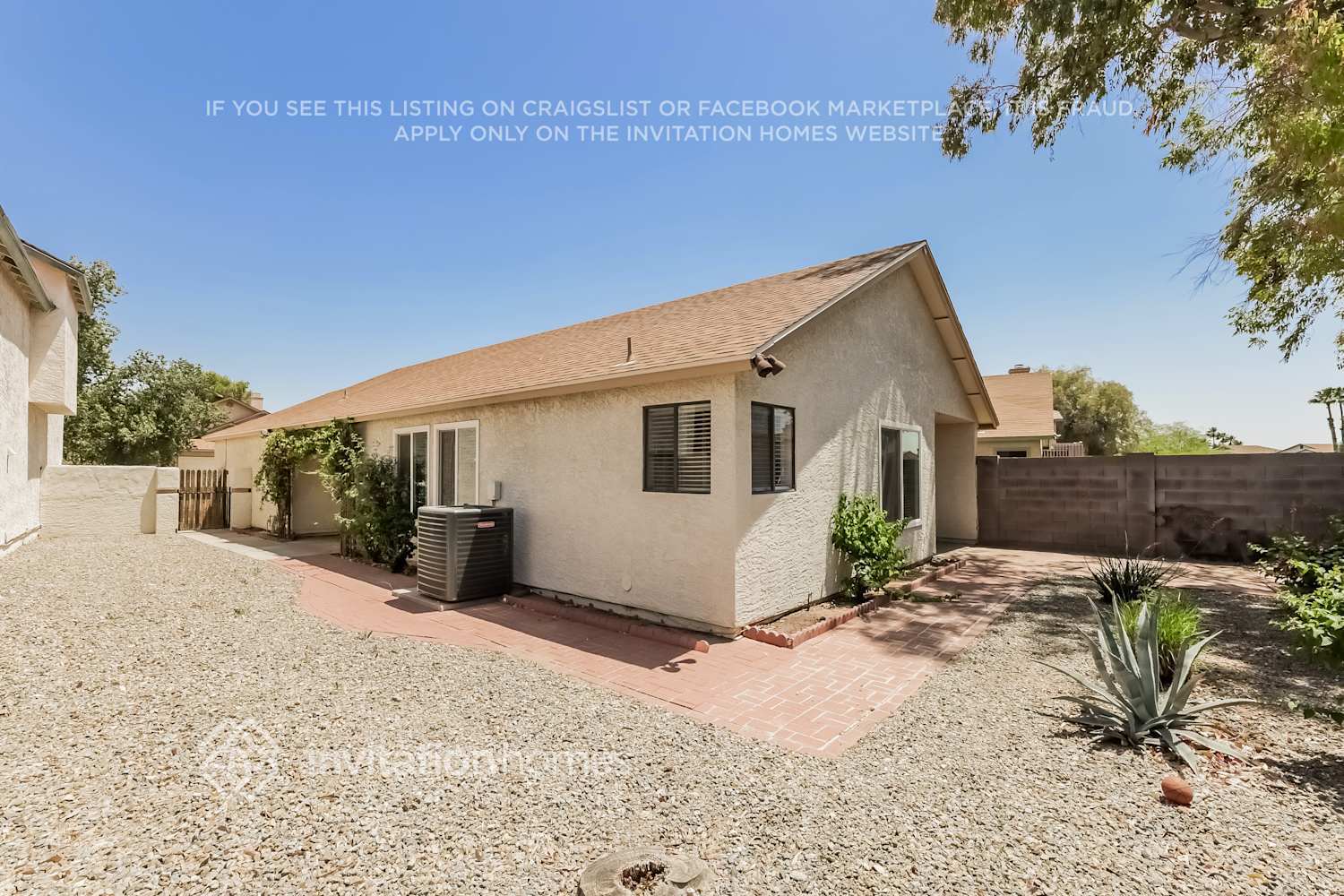 Building Photo - 921 S Val Vista Dr