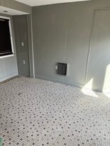 Building Photo - 109 Quincy Ave
