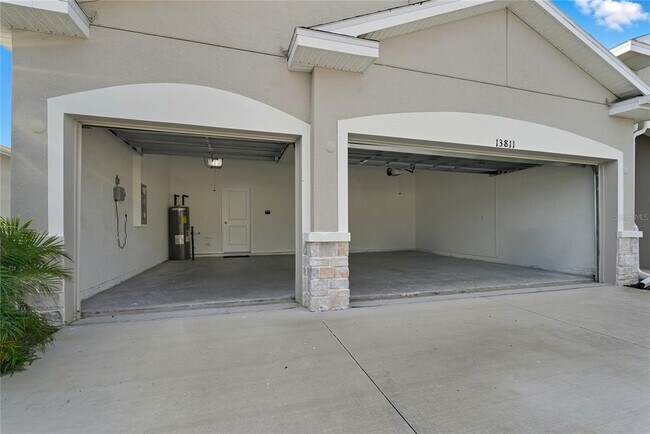 Building Photo - 13811 Whiskey Daisy Dr