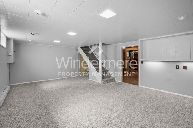 Building Photo - **Coming Soon** Fantastic Updated South Hill Rancher 3 Bedroom 2 Bath with Hardwood throughout