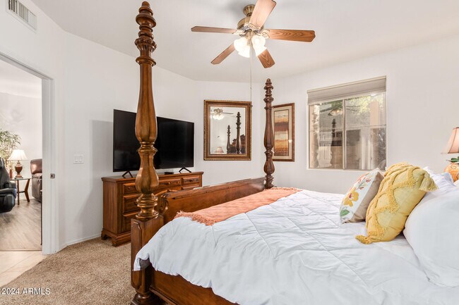 Building Photo - 10136 E Southern Ave