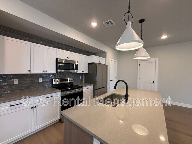 Building Photo - 3963 Fossil Way