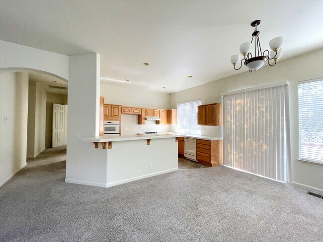 Building Photo - 1115 Waverly Dr