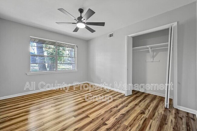 Building Photo - 1444 Cimarron Trail