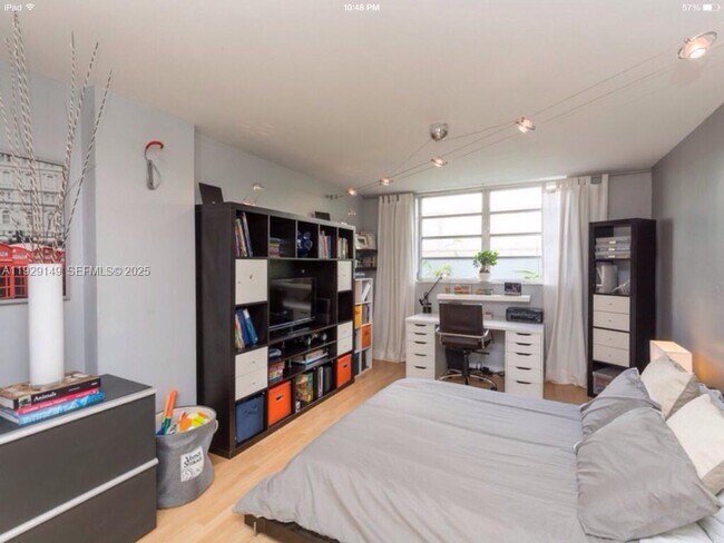 Building Photo - 947 Lenox Ave.