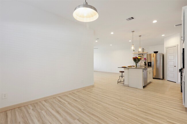 Building Photo - 2921 Stamford Hl Ln