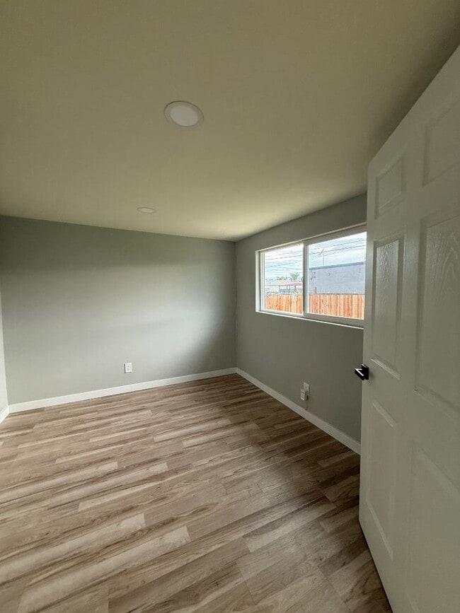 Building Photo - 3106 High St