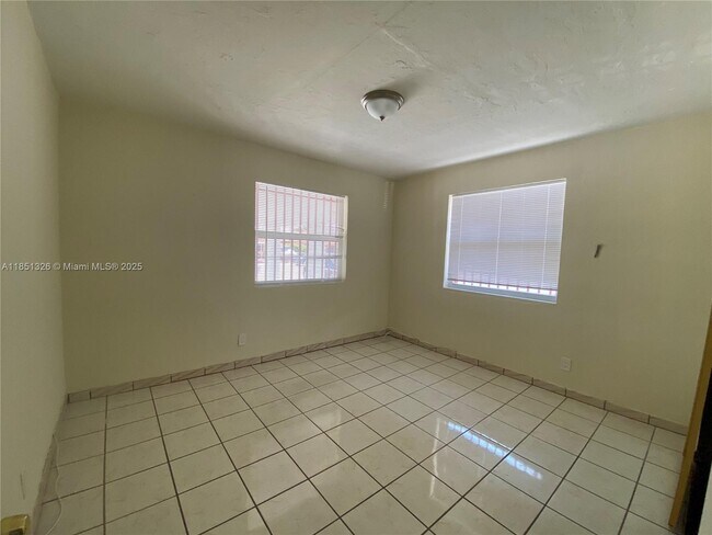 Building Photo - 80 NW 60th Ct