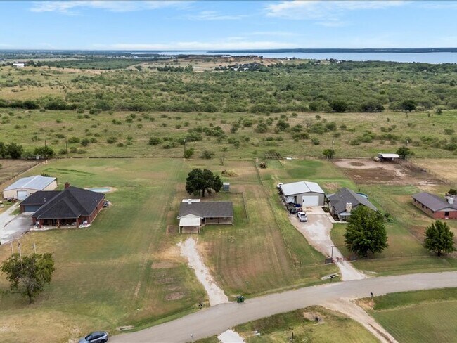 Building Photo - 9395 Green Springs Cir