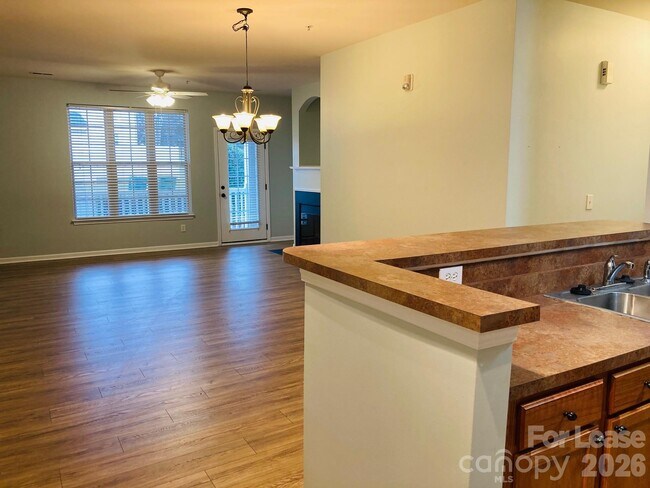 Building Photo - 18001 Delmas Dr