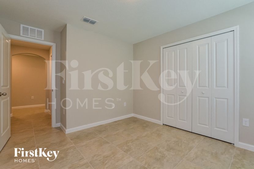 Building Photo - 481 Earhart Dr