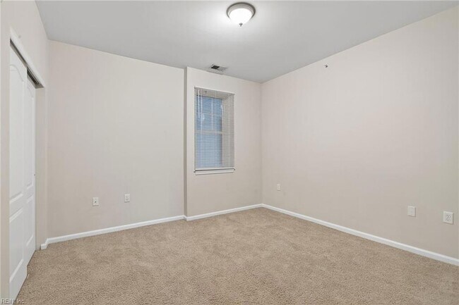 Building Photo - 5212 Nuthall Dr