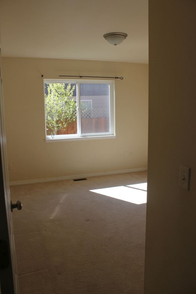 Building Photo - 1110 Ridgeview Trail