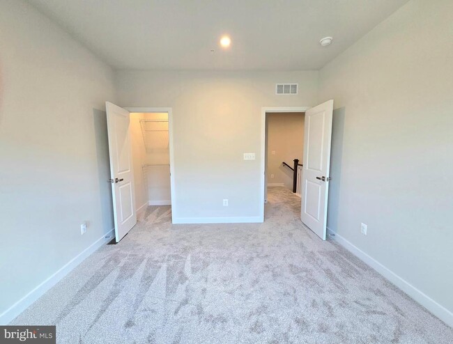 Building Photo - 4540 Dandelion Lp