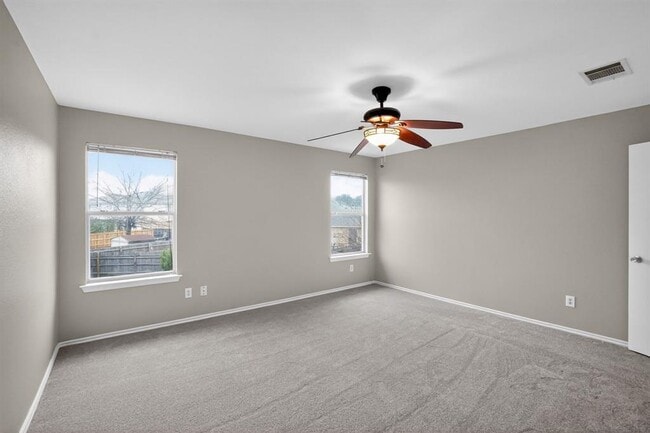 Building Photo - 703 Indian Meadow Dr